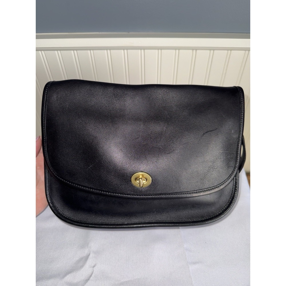 Vintage Coach Black Leather Gold City Crossbody Bag Purse Turnlock Handbag EUC